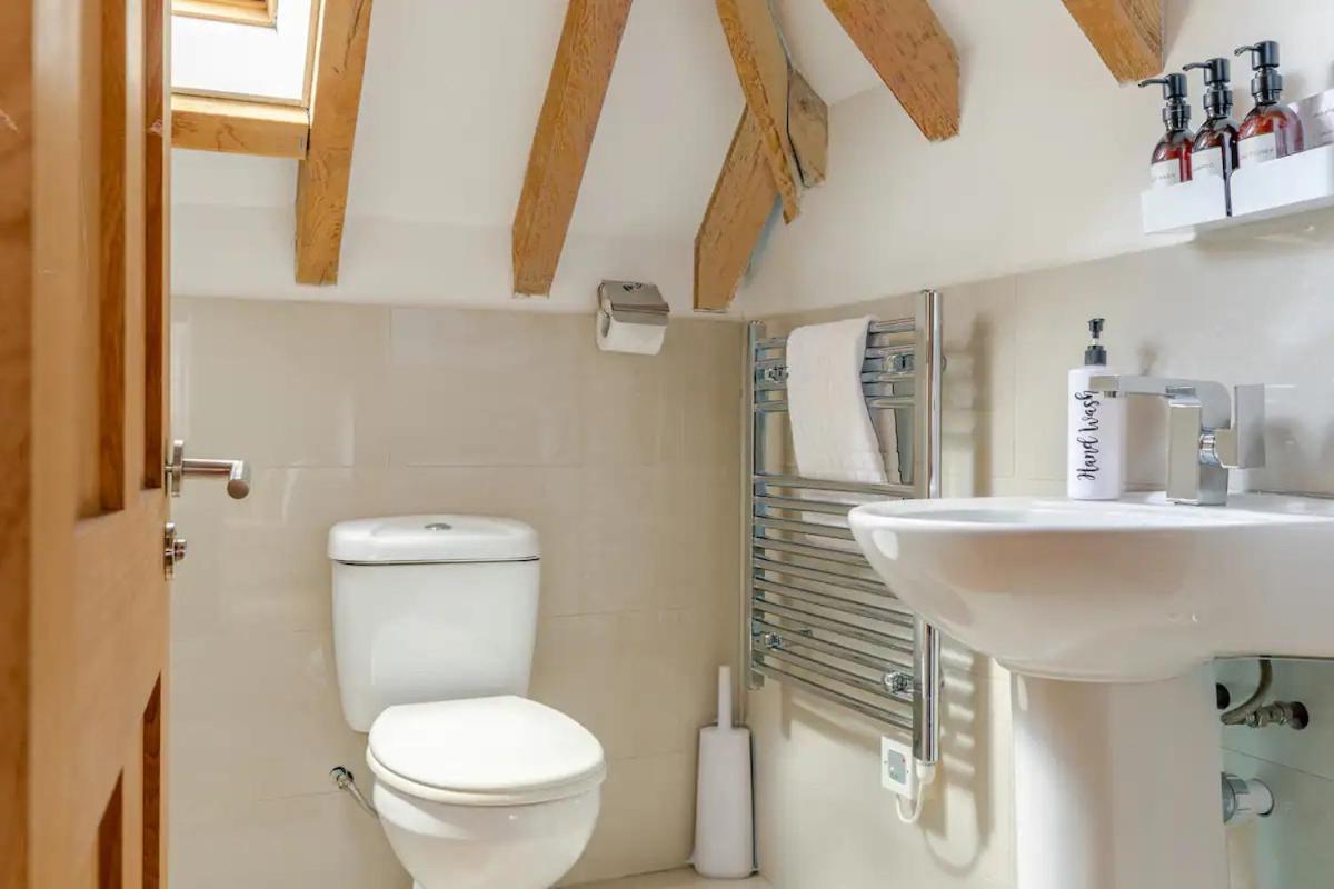 เฮิร์สต์ฟาร์ม Bed & Breakfast Crockham Hill ภายนอก รูปภาพ