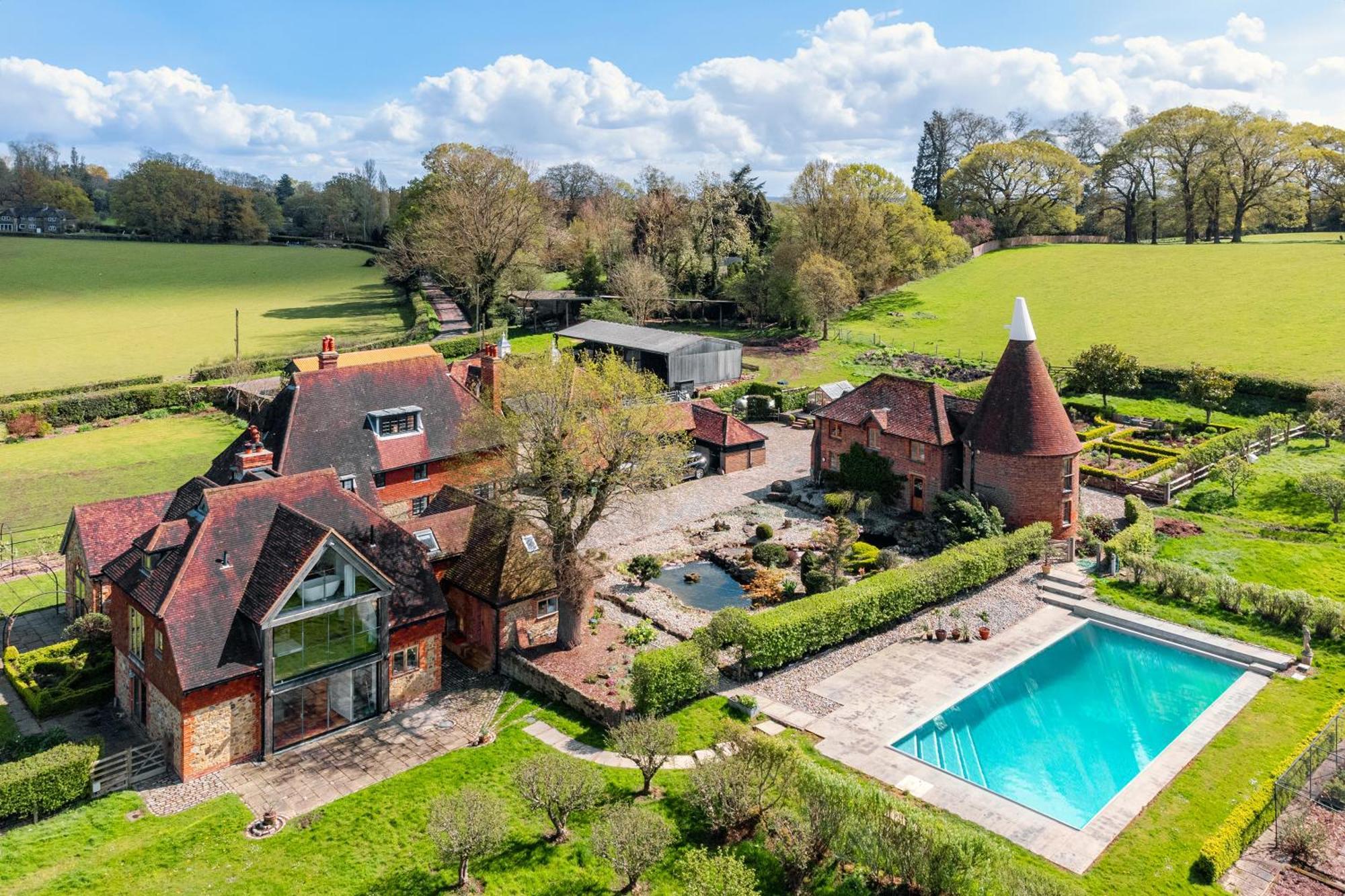 เฮิร์สต์ฟาร์ม Bed & Breakfast Crockham Hill ภายนอก รูปภาพ